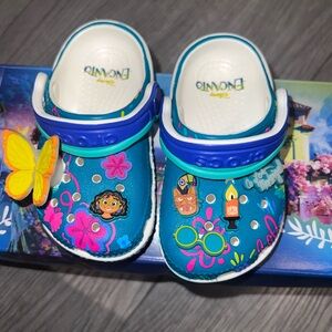 Encanto Mirabel Crocs